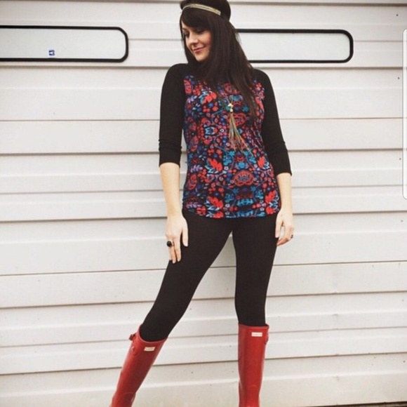 Lularoe "randy" tee - Picture 6 of 6